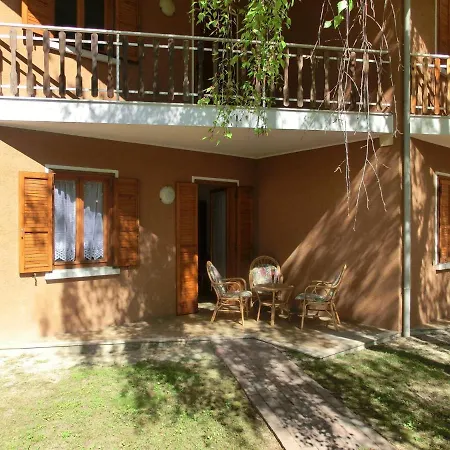 Fantastic On Two Floors With Garden And Swimming Pool Appartamento *