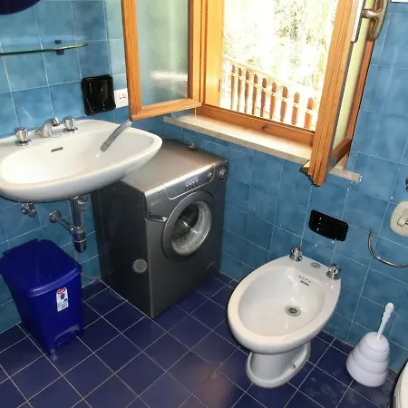 Fantastic On Two Floors With Garden And Swimming Pool Appartamento *