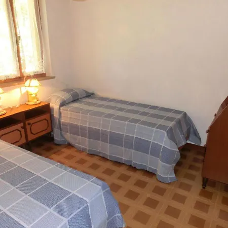 Fantastic On Two Floors With Garden And Swimming Pool Lignano Sabbiadoro